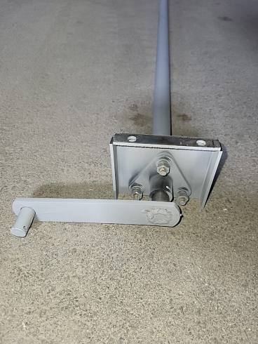 Вал задний щеточного механизма К527: купить в Ростове-на-Дону