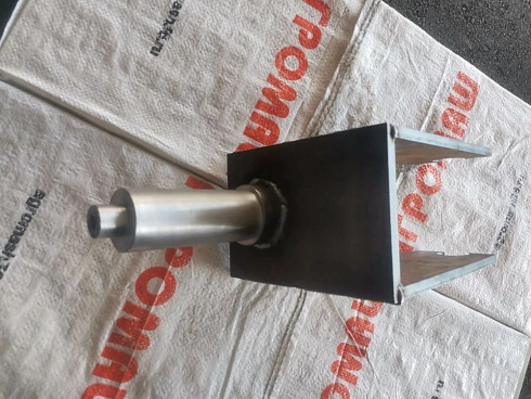 Вилка рояльного колеса 03.03.50Р: купить в Ростове-на-Дону